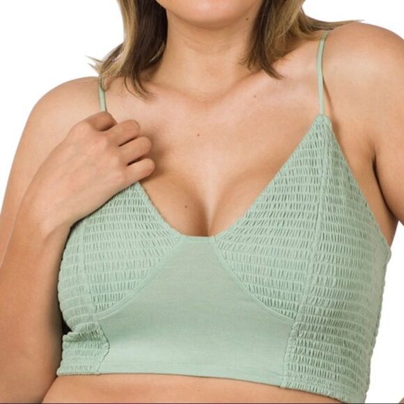 63. Plus size Super cute Dusty Green Bralette - Picture 1 of 4